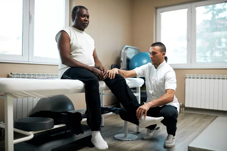 什么是退行性關(guān)節炎-癥狀、原因、癥狀和治療