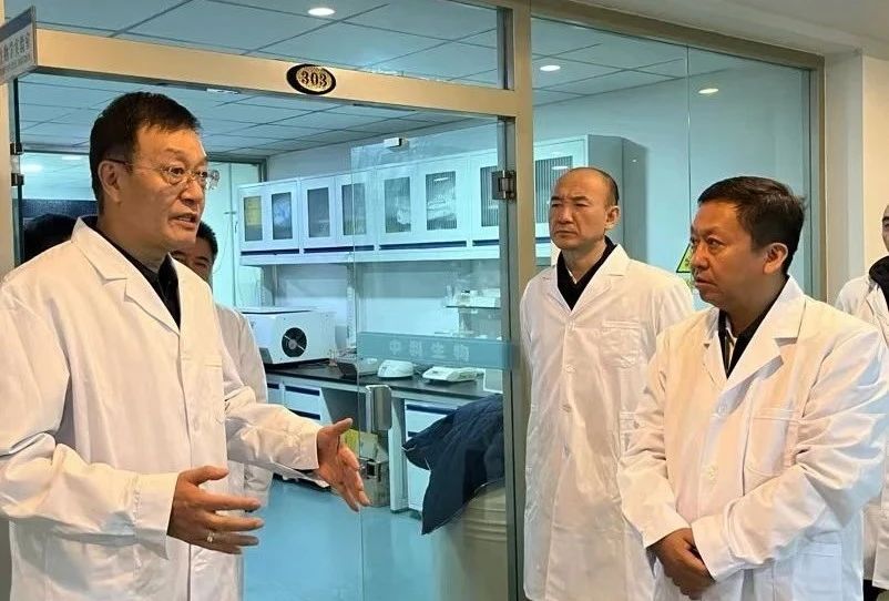 副省長(cháng)李國強一行參觀(guān)中科實(shí)驗室