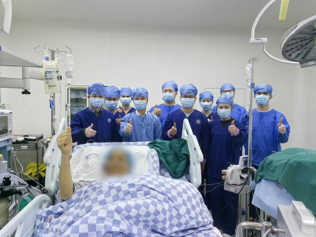 中山大學(xué)附屬第一醫院成功為一名肝衰竭晚期疊加肝移植禁忌患者實(shí)施全球首例多米諾體外肝治療技術(shù)